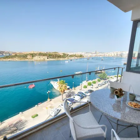 Bright And Spacious 3 Bedroom With Breathtaking Views - Goslm-5 * Sliema