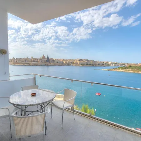 Bright And Spacious 3 Bedroom With Breathtaking Views - Goslm-5 Sliema