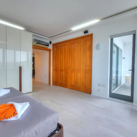Apartmán Bright And Spacious 3 Bedroom With Breathtaking Views - Goslm-5 Sliema