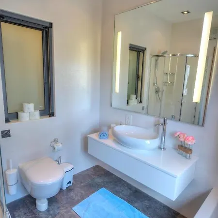 Apartman Bright And Spacious 3 Bedroom With Breathtaking Views - Goslm-5 Sliema